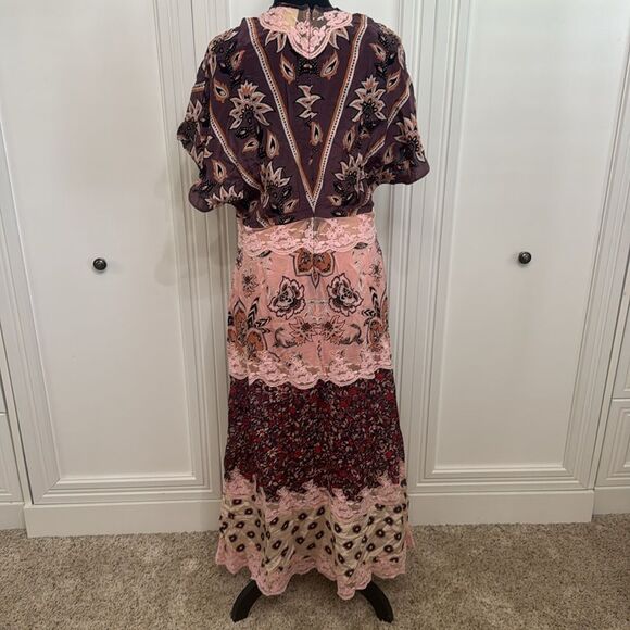 FARM Rio‎ Glam Tapestry Burgundy Lace Short Sleeve Maxi Dress Size Large - Picture 6 of 10